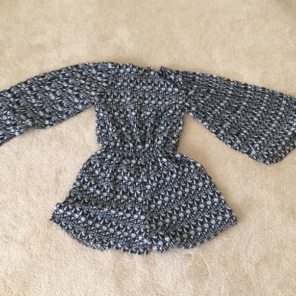 Romper - Picture 2 of 2